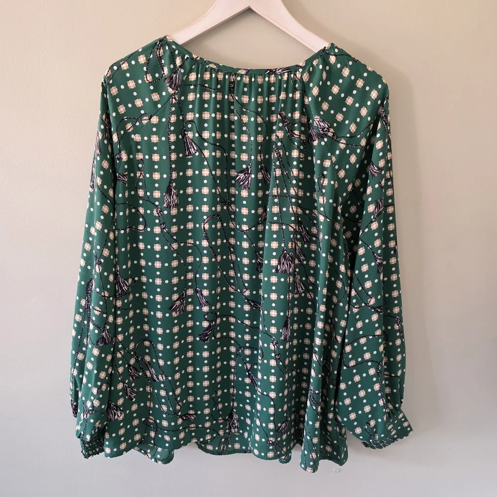 Cabi XL Bohemian Peasant Spring Loose Fit Smocked Cuffs Voyager Blouse - Picture 10 of 14